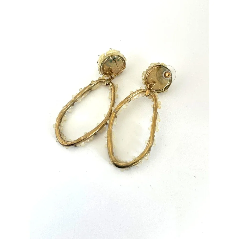 Hydrangea White Cluster Dangle Earrings Gold Tone Floral Drop Bridal Jewelry - Picture 5 of 5